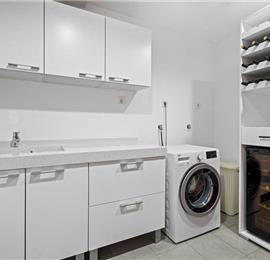 5 bedroom beachfront villa with heated pool near Omis, sleeps 9